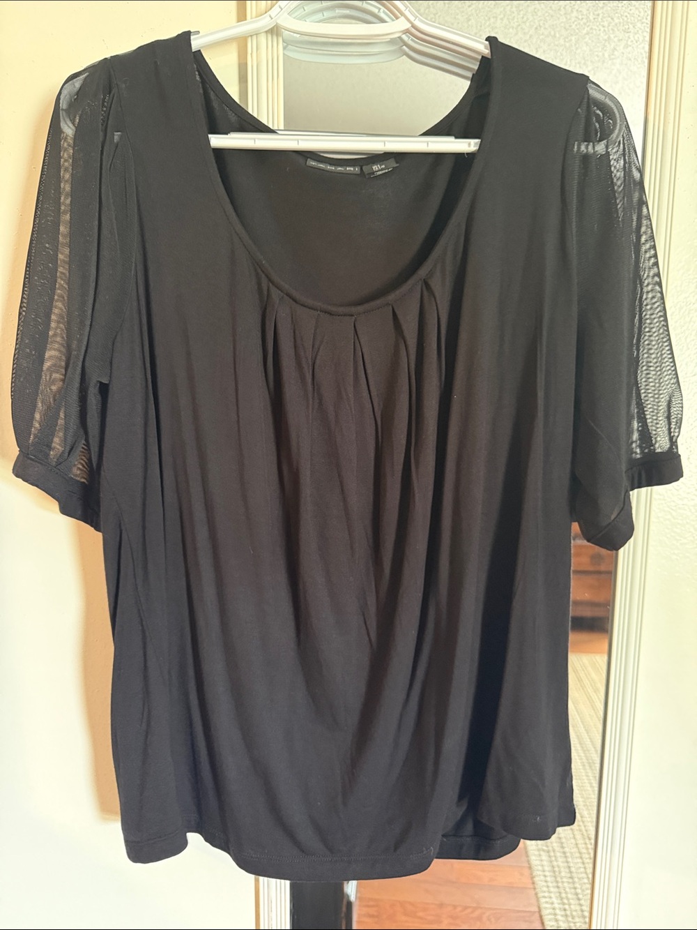 Tahari Black Scoop Neck Short Sleeve Top with Mesh Sleeves